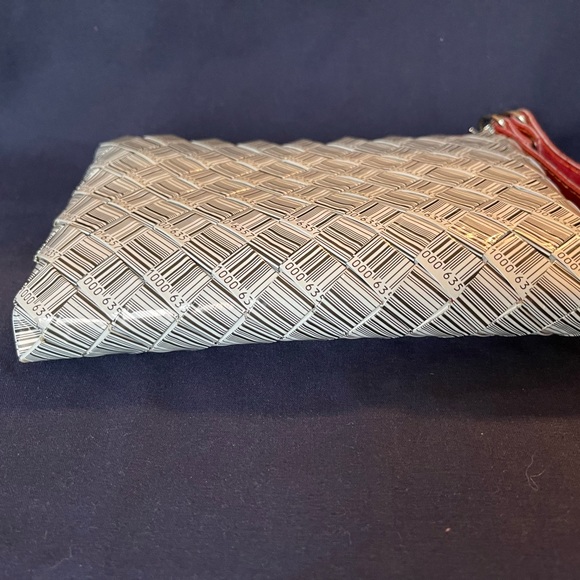 Nahui Olin Wrapper Wristlet NWOT - Picture 3 of 6